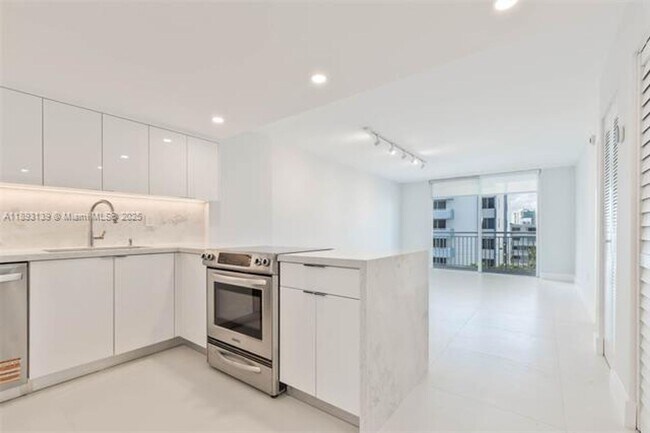 Photo - 1665 Bay Rd Apartment