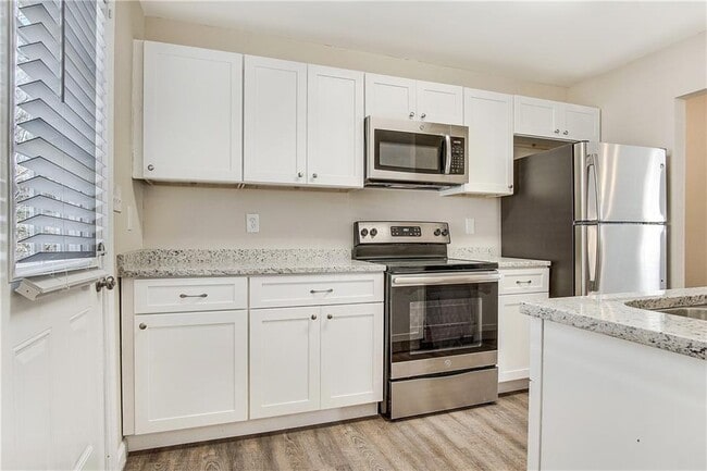 Building Photo - 1137 2nd St NW