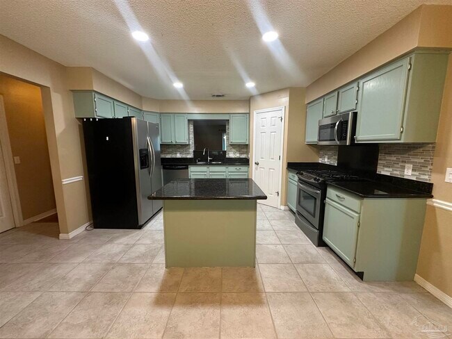 Foto del edificio - 1301 Little Creek Cir