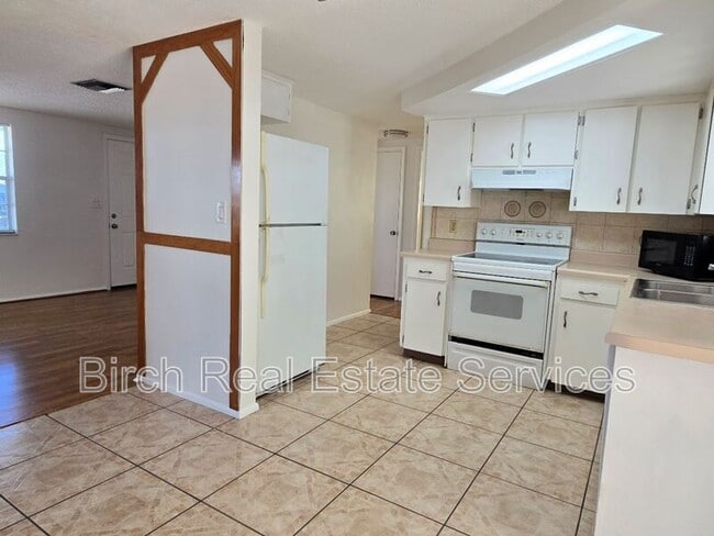 Foto del edificio - 3136 Elkridge Dr