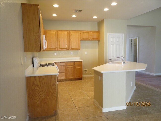 Foto del edificio - 6294 Canvasback Ave