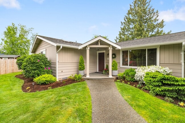 Foto del edificio - 4 Bed, 3 Bath Home in Cul-de-sac