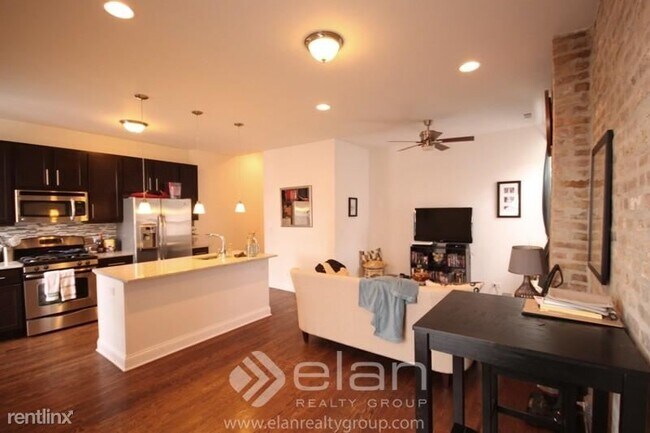 Building Photo - 1 br, 1 bath  - 1470 W ERIE Apt 3R Unit 3R