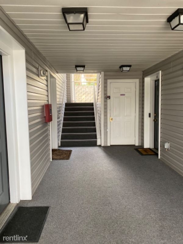Building Photo - 14202 Valleyfield Dr