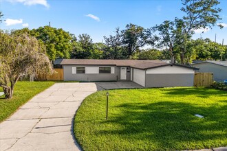 Building Photo - 4823 Pine Needle Dr