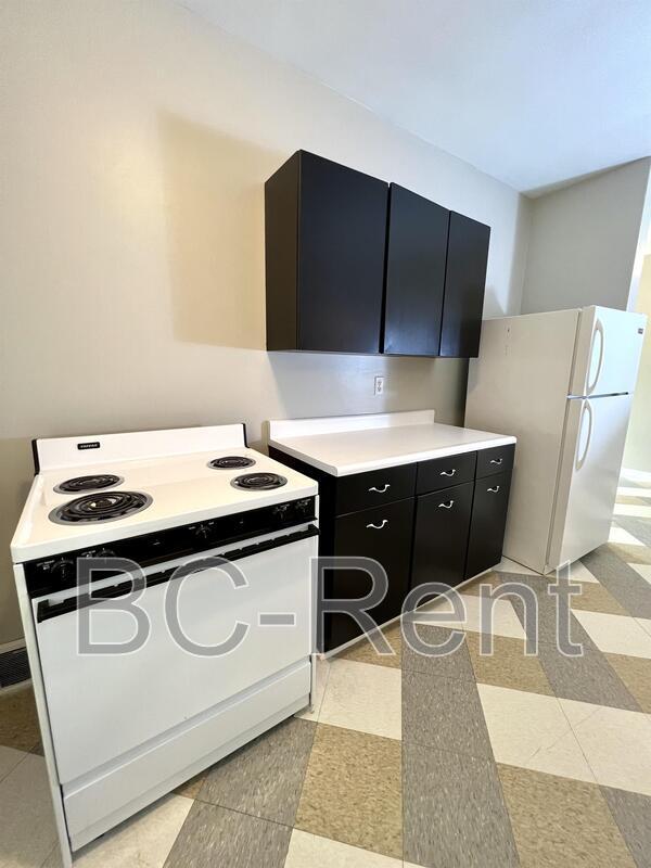 Building Photo - 635 3rd Ave