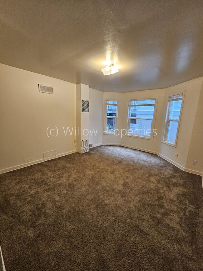 Foto del edificio - Quaint One Bedroom in North Tacoma