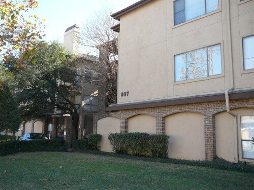 Foto del edificio - 807 W 25th St