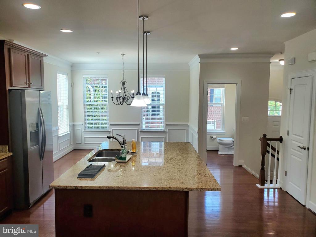 Foto principal - 4093 Sutherland Pl