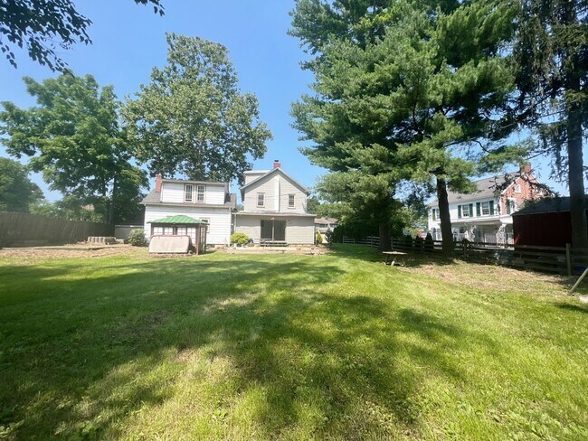 Building Photo - 1740 Butztown Road