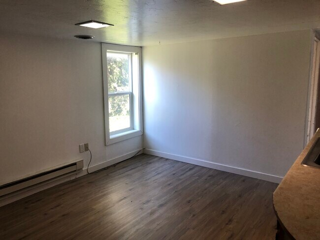 Foto del edificio - 1150 NE Lake St