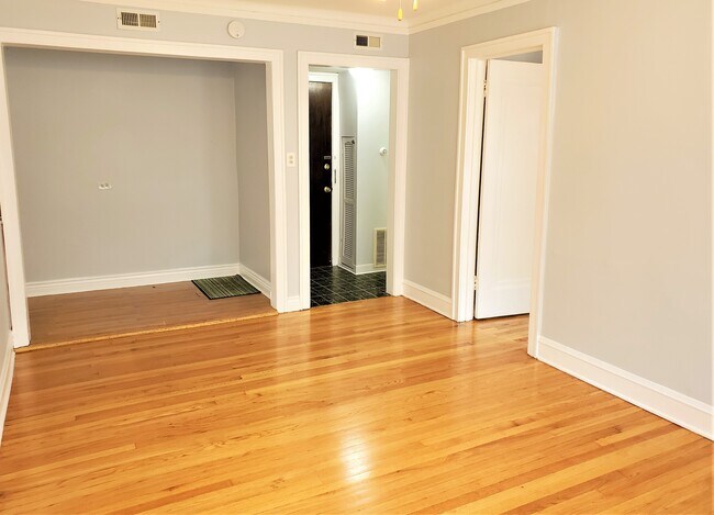 Foto del edificio - 2534 N Kilbourn Ave