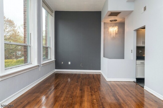 Foto del edificio - 15 Glenridge Ave