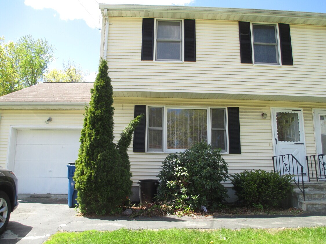 118 Pacella Park Dr, Randolph, MA 02368 Townhome Rentals in Randolph