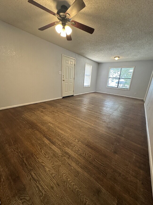 Building Photo - Pre-Leasing for Summer/Fall 2026 - Close to Texas Tech University and Downtown