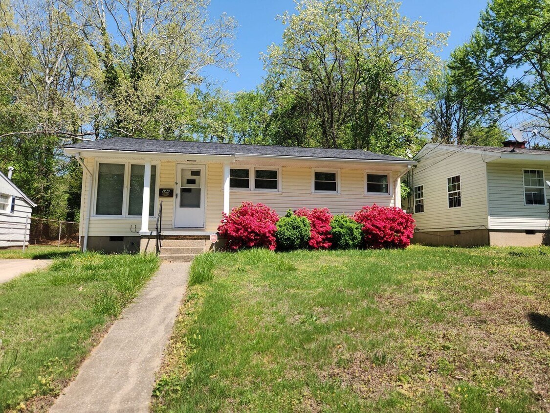 144 Lowell St, Danville, VA 24540 House Rental in Danville, VA