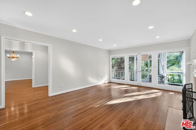 Foto del edificio - 15 N Ridgewood Rd