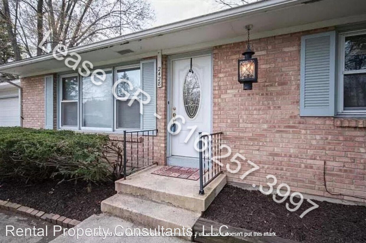 Primary Photo - 3 br, 1.5 bath House - 2428 Patterson