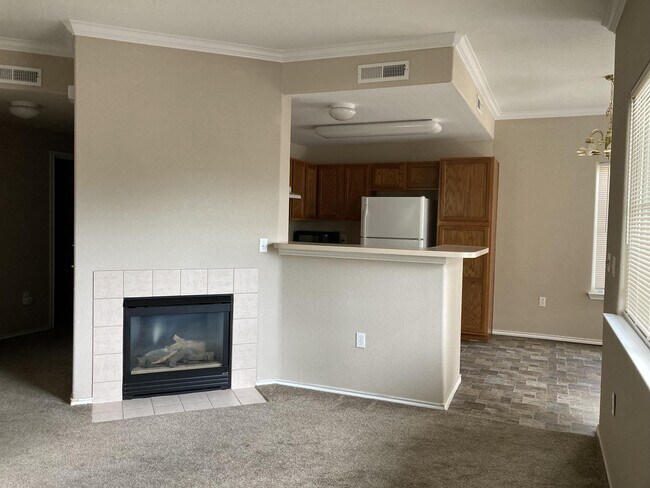 Building Photo - 3896 Riviera Grove