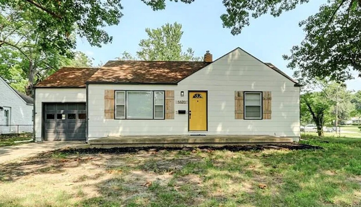 Primary Photo - Welcome to this charming residence!