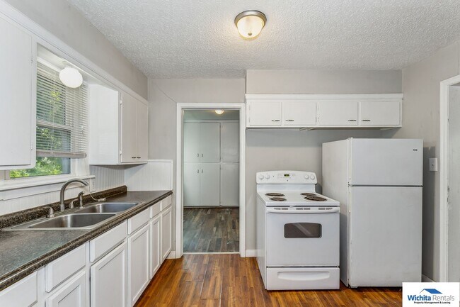 Foto del edificio - 7131 E Gilbert St