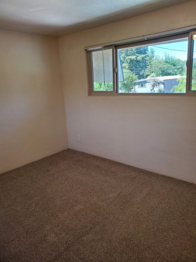 Foto del edificio - 24892 Hunter Ave