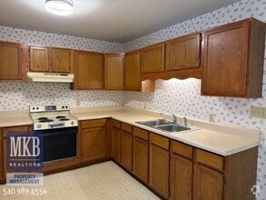 Building Photo - 122 Kimball Ave