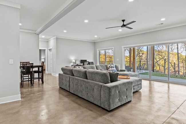 Foto del edificio - 533 Tom Cobb Dr