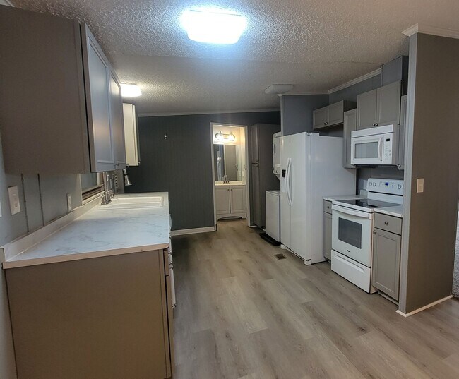 Foto del edificio - Exclusively offered by MUSE REALTY, LLC