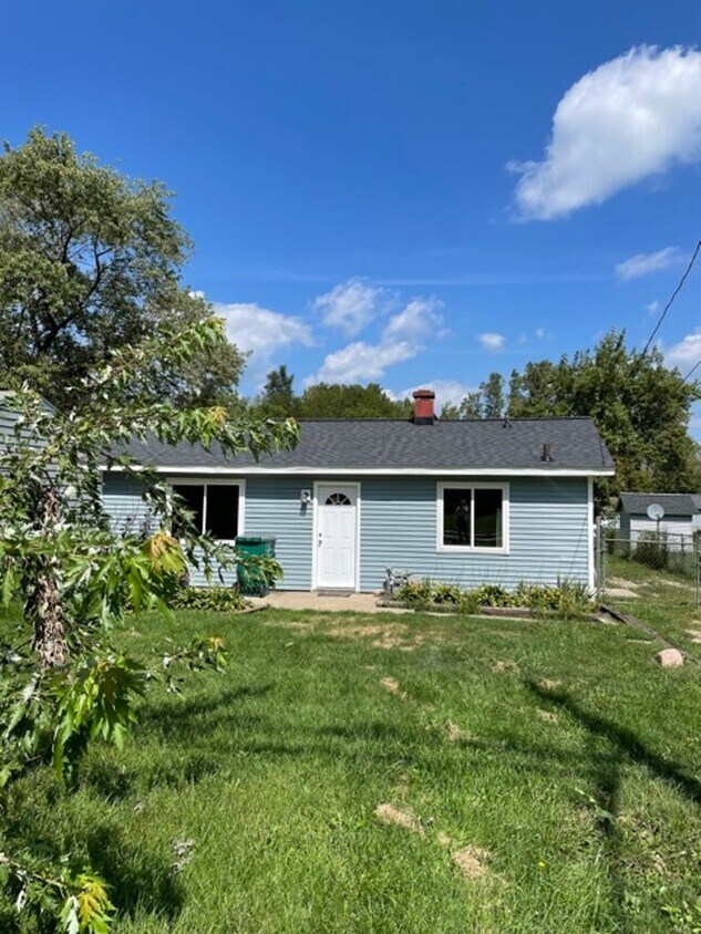 Foto principal - 3 bedroom/1 bathroom