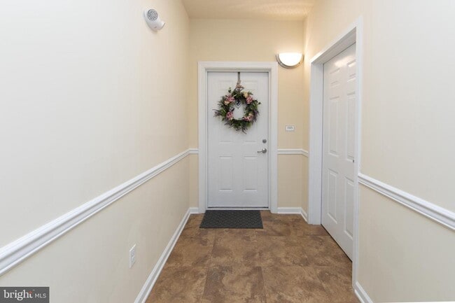 Building Photo - 5325 Palomino Ct
