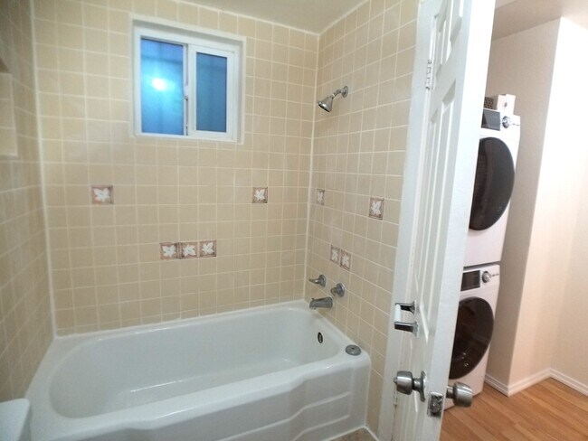 Foto del edificio - 1908 Lead Ave SE