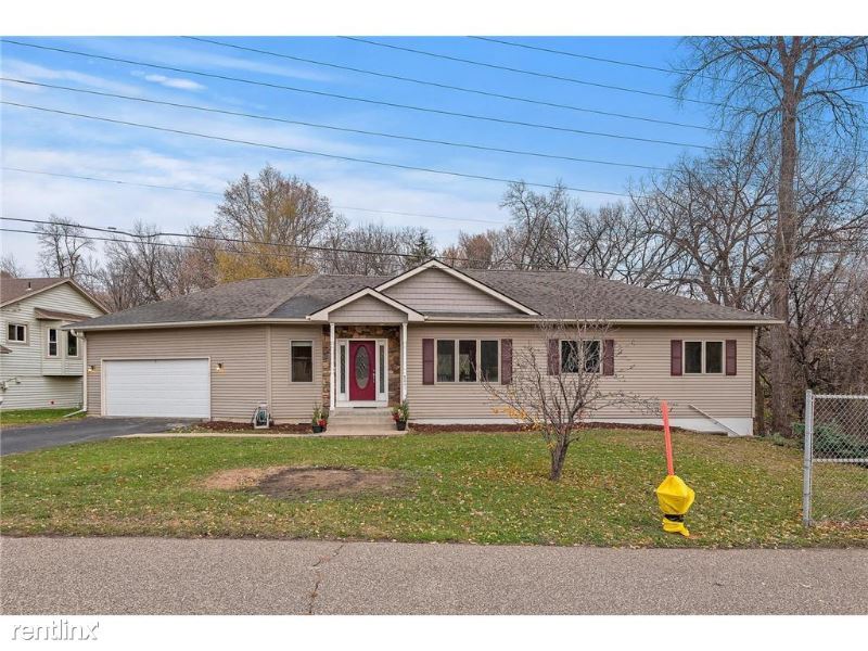 Primary Photo - 5 br, 3 bath House - 8041 E River Rd