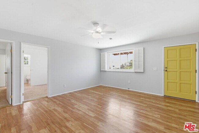 Foto del edificio - 2752 Guirado St