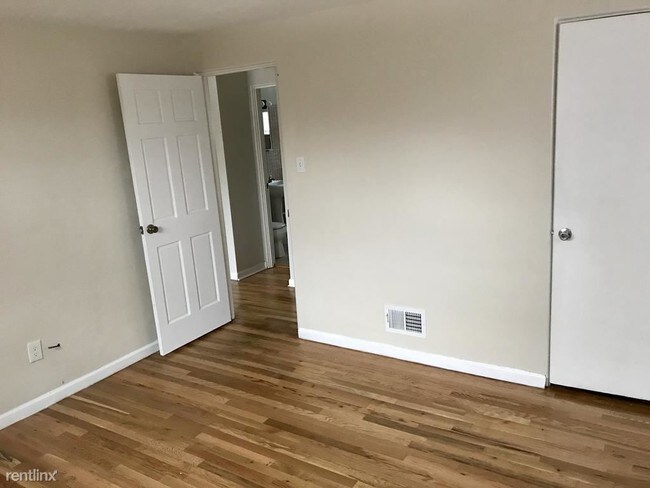 Building Photo - 3 br, 2 bath House - 1124 Carnahan Rd