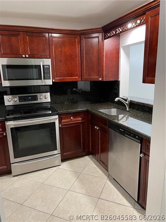 Foto del edificio - 6549 Somerset Dr