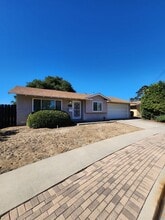 Building Photo - 4102 Seri St