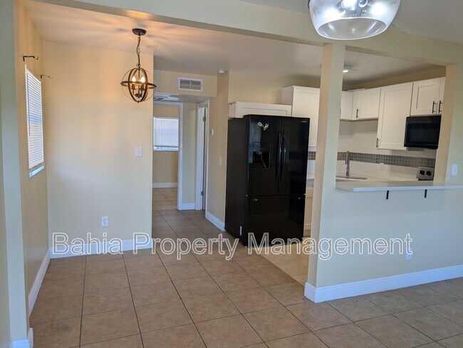 Foto del edificio - 8944 Temple Terrace Hwy