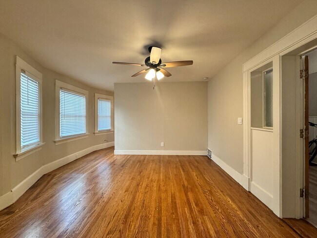 Foto del edificio - 715 18th St