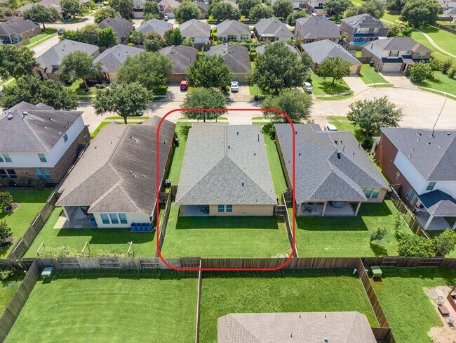 Building Photo - 4014 Pinecrest Hollow