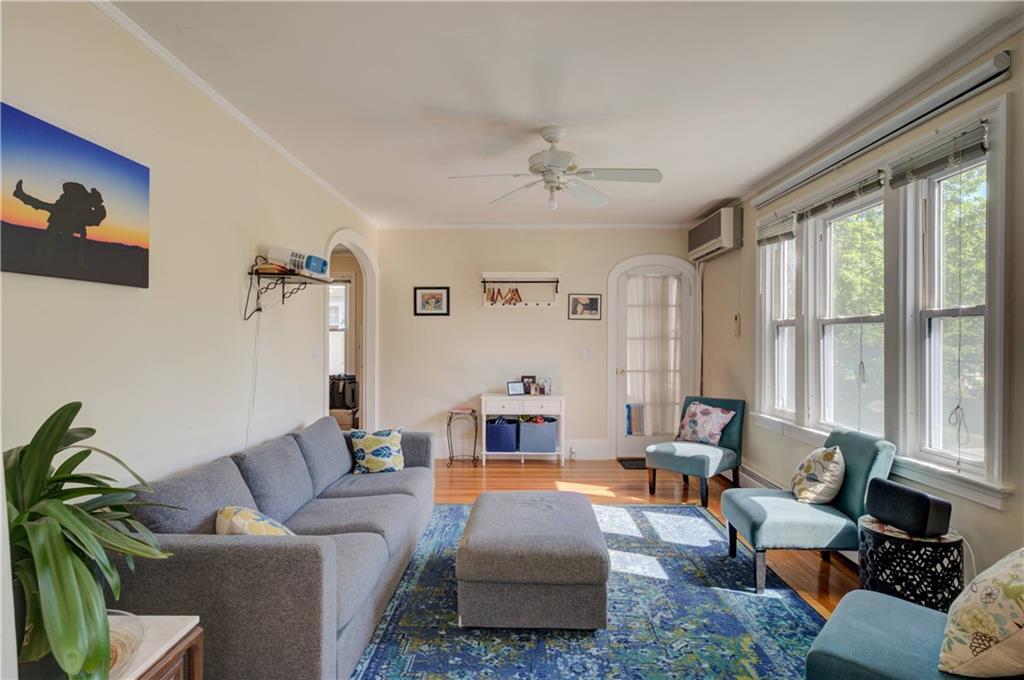 Primary Photo - 550 Wayland Ave