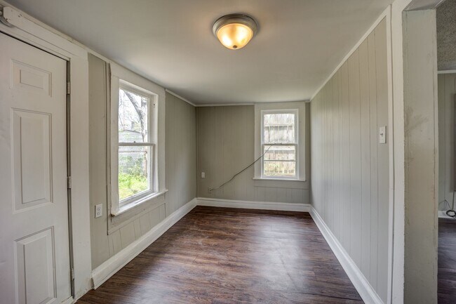 Building Photo - SF-036-1705 South Q Street TriPlex