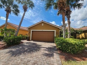 Building Photo - 2/2 Lehigh in Vistana Villas FIRST MONTH FREE!!!