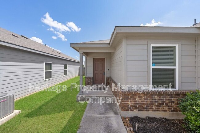 Building Photo - 6922 Phoenix Path