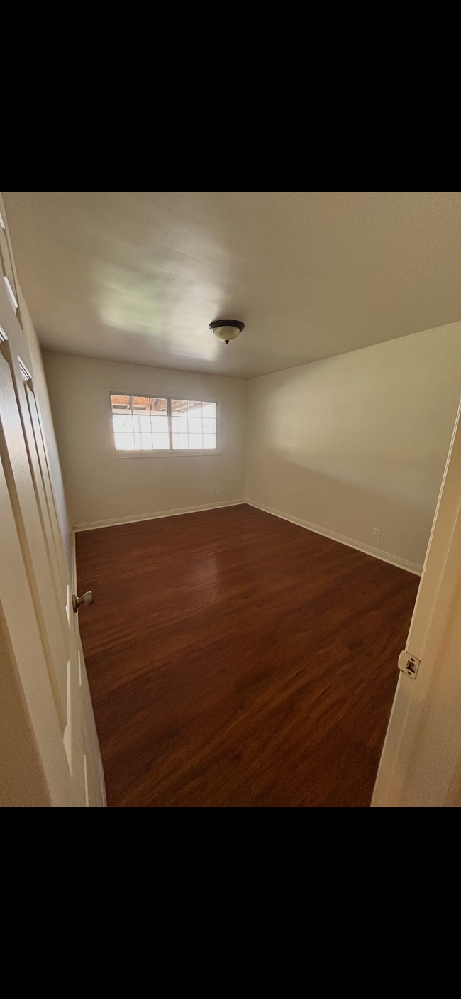 Foto del edificio - 7711 Sausalito Ave