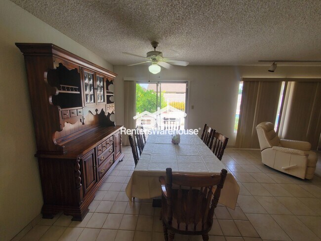 Building Photo - 5136 E Tierra Buena Ln