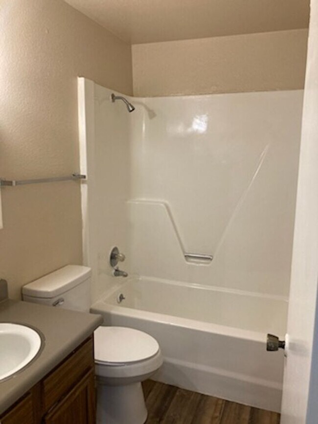 Foto del edificio - 4429 Val Verde Ct