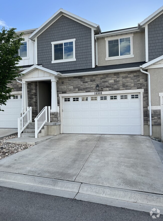Building Photo - 14808 S Patten Ln