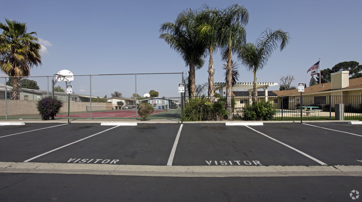 Building Photo - Arrowhead Estates