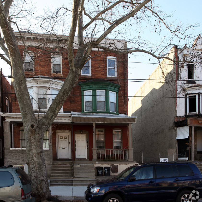 Building Photo - 4154 W Girard St